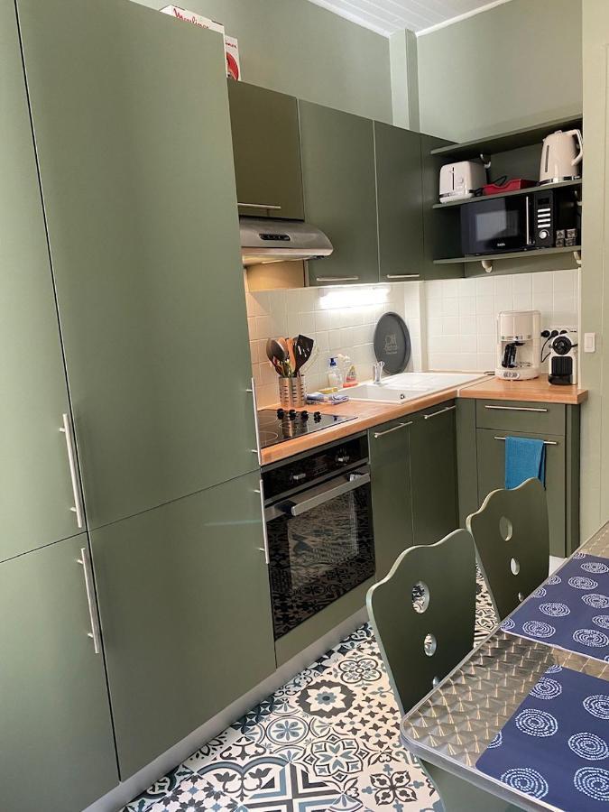 A Lorraine Fshh Appartement *