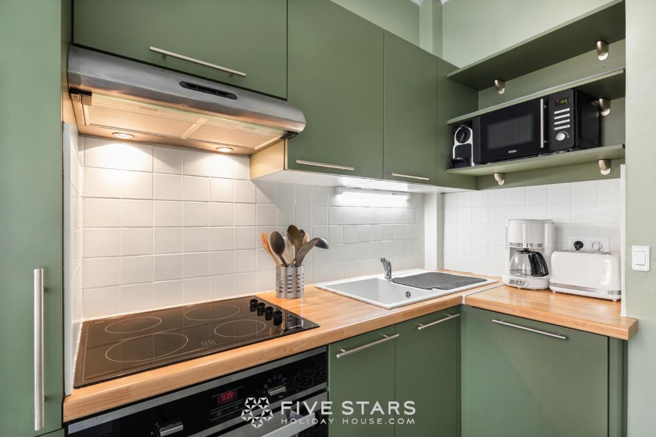 A Lorraine Fshh Appartement